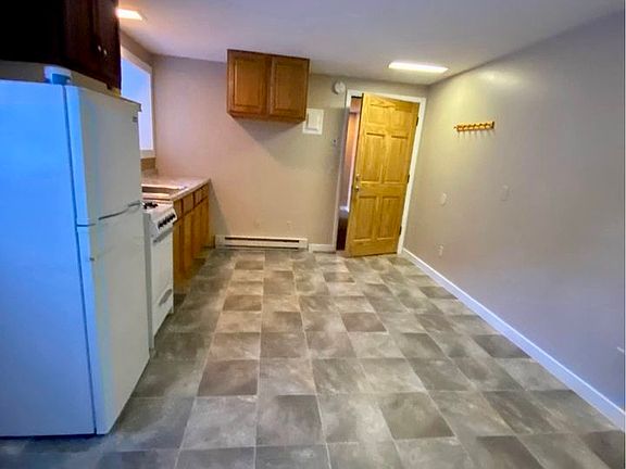 4th image of 68 Tompkins St APT 5