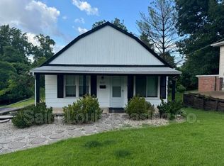 10565 Hobday Ave, Saint Ann, MO