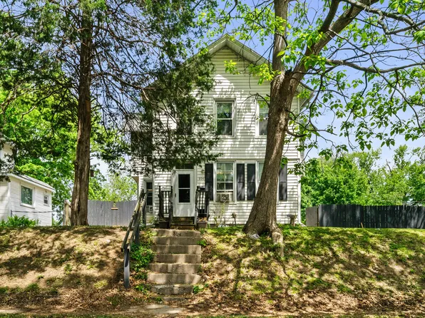 804 W 14th St, Davenport, IA 52804