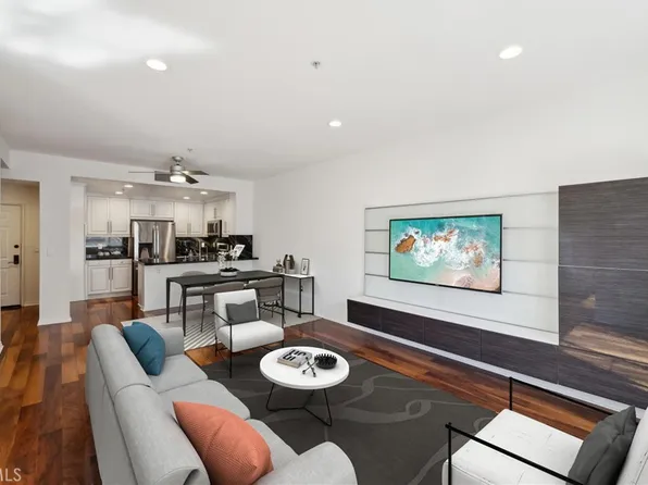 6020 Seabluff Dr Unit 430, Playa Vista, CA 90094