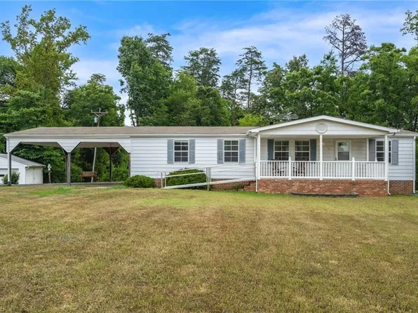 1921 Sizemore Rd, Germanton, NC 27019