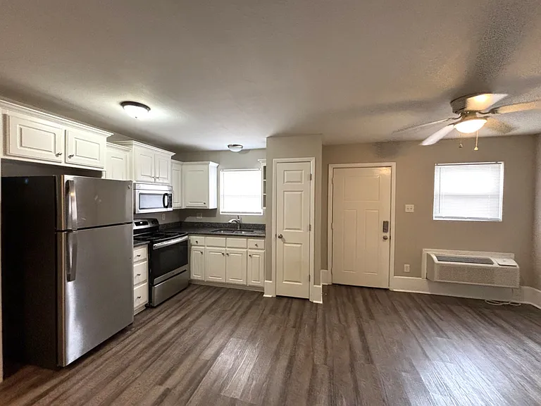 320 Clint Rd #A — Photo 5
