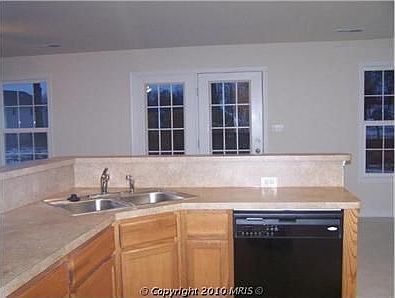 5th image of 49 Godby Cir