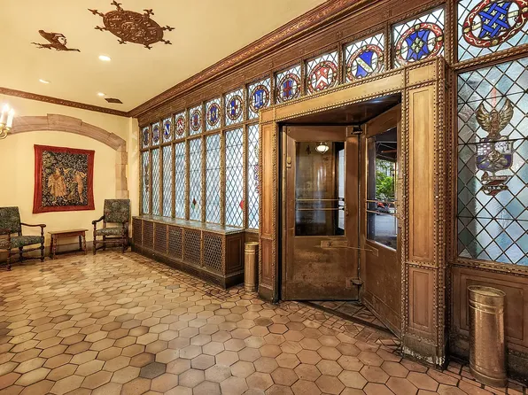 25 Tudor City Place image 5 of 9