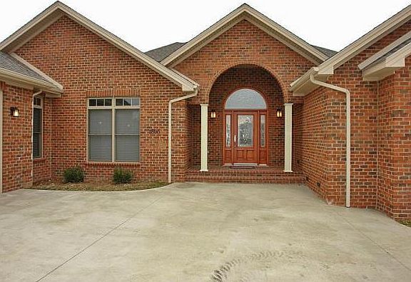 5th image of 1895 Stratford View Dr