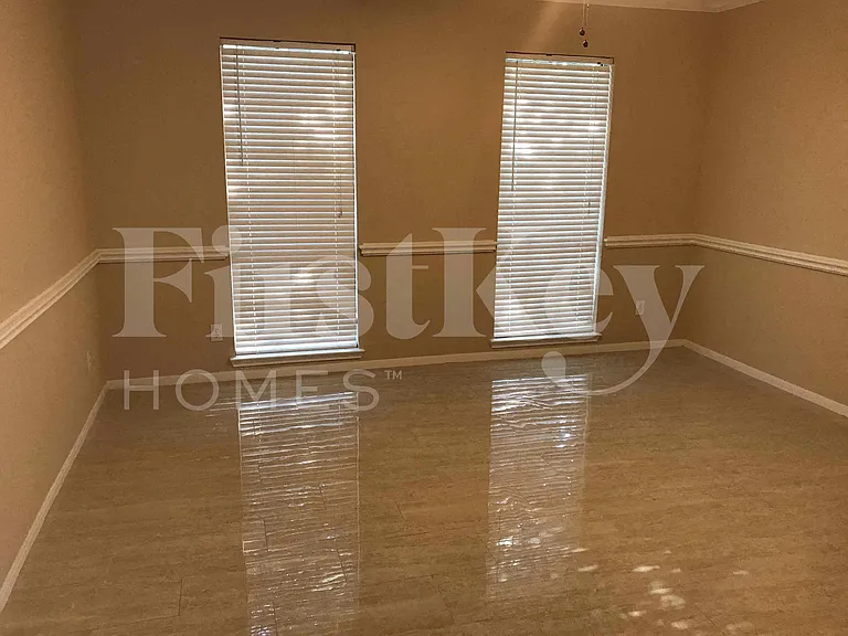 18222 Noble Forest Dr — Photo 4