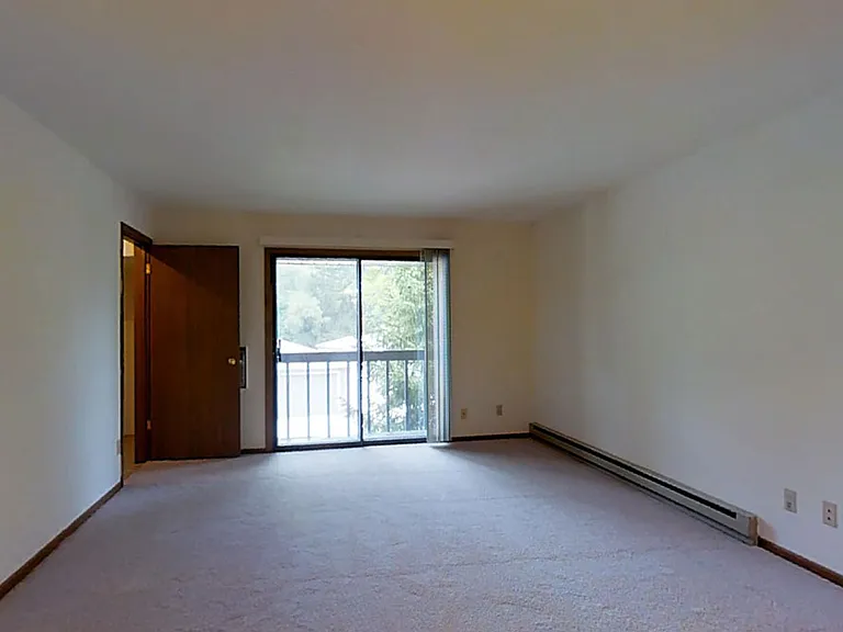 N83W13692 Fond Du Lac Ave #16 — Photo 3