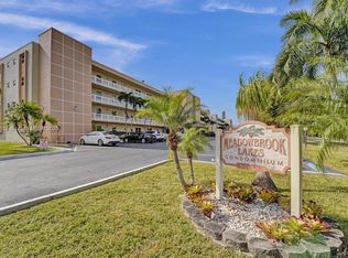 424 SE 10th St APT 103, Dania, FL 33004
