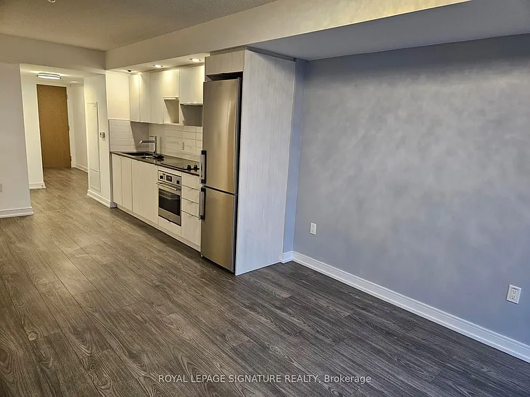 225 Village Green Sq #1301 — Photo 10