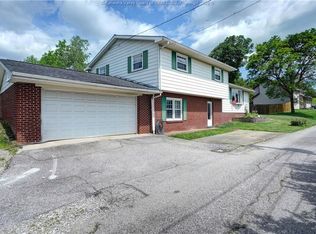 35 Harlow Ln, Charleston, WV 25312