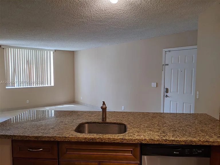4015 W McNab Rd #D210 — Photo 32