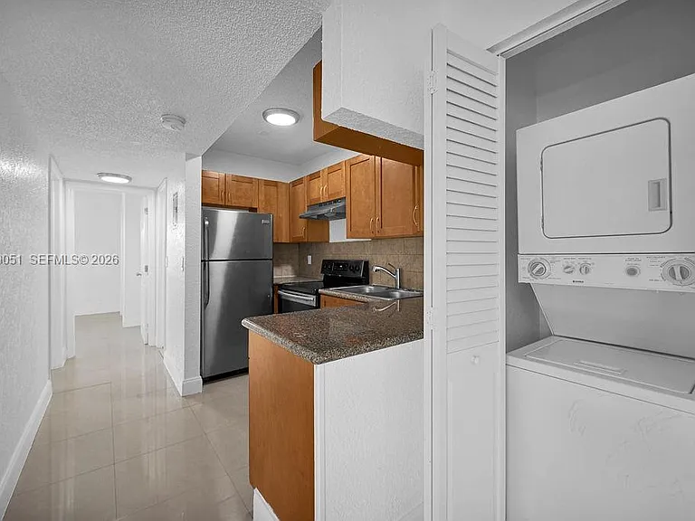 6907 SW 7th St — Photo 10