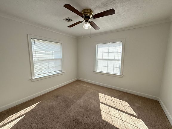 3rd image of 747 N Knoxville Ave