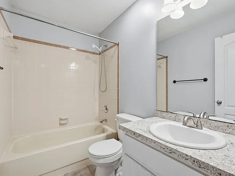 519 Matthew St — Photo 35