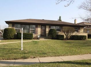 625 Groen Ln, Schaumburg, IL 60193