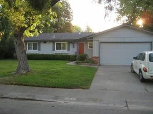 3906 Aberdeen Way, Sacramento, CA 95821
