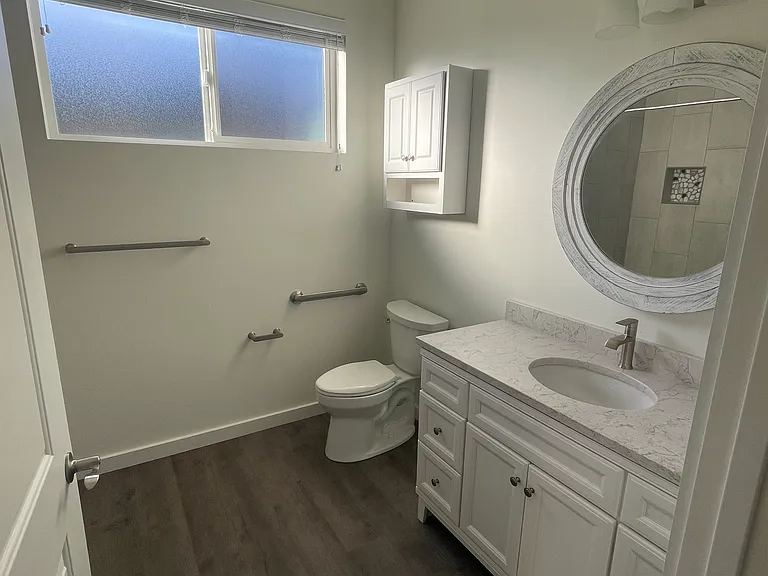 5938 Danials Loop SE — Photo 11
