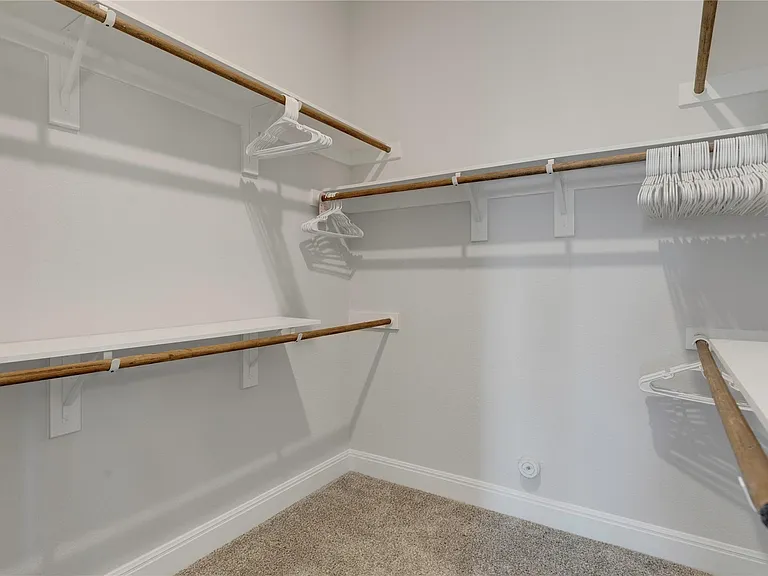 124 Leadtree Loop — Photo 12