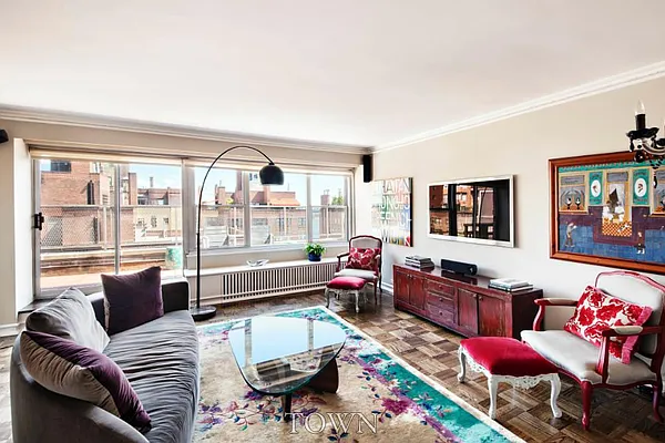 Sold by Town Residential | media 2