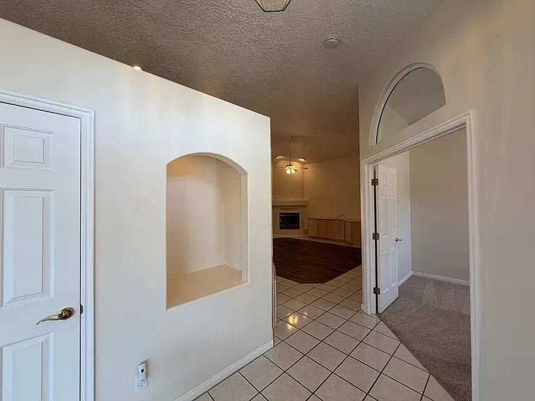3182 S Bloomington Dr W — Photo 3