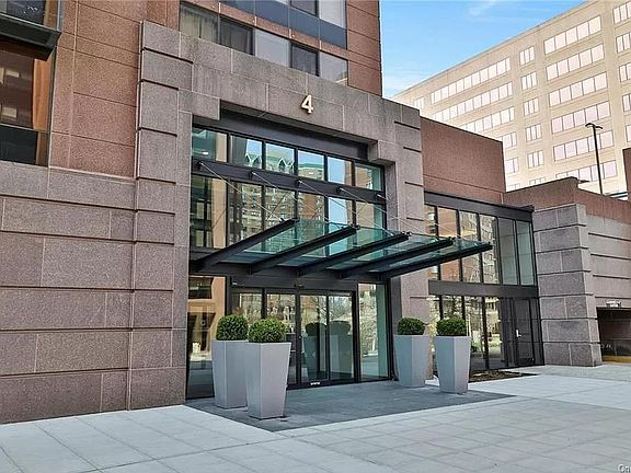 3rd image of 4 Martine Ave APT 1014