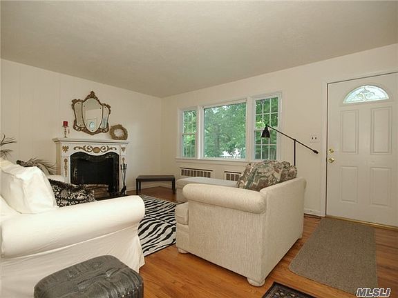 5th image of 8 Kilburn Ave