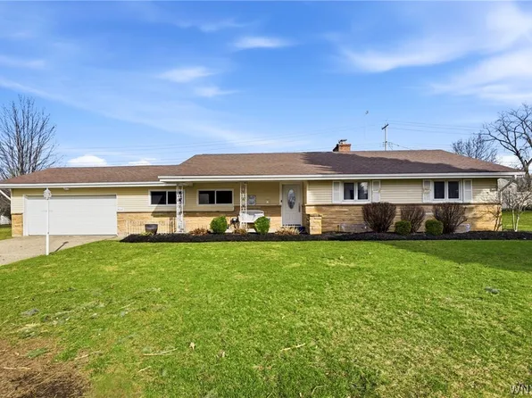 4227 Susan Dr, Williamsville, NY 14221