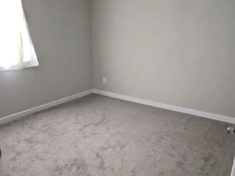 1376 E Avenida Isabela — Photo 17