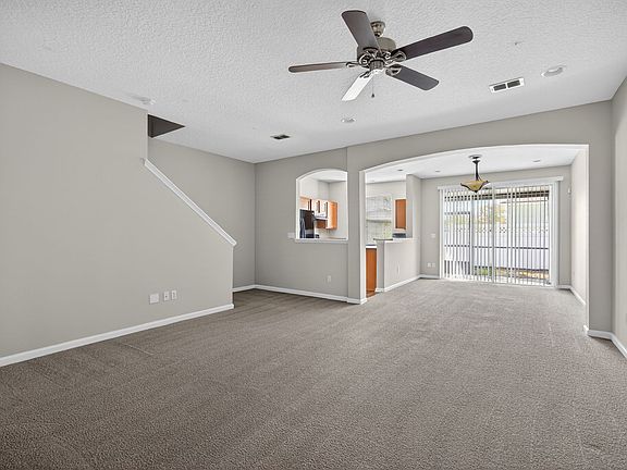 3rd image of 3730H Creswick Cir