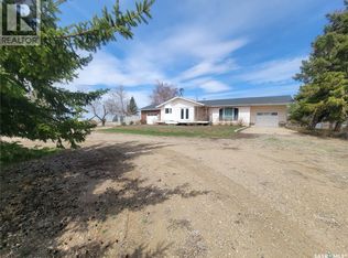 Carter Acreage Grass, 381 Lake, SK S0L2A0
