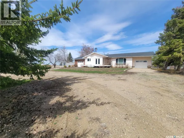 Carter Acreage Grass, 381 Lake, SK S0L 2A0