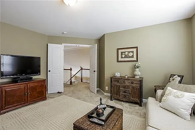 3100 Ballenger Dr — Photo 13
