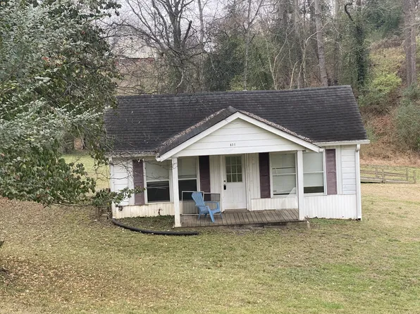 831 Cumberland Dr, Clarksville, TN 37040