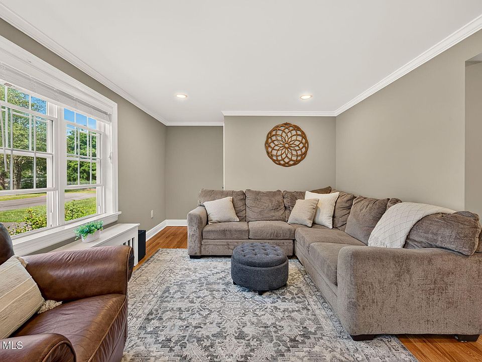 3031 Lillian Road, Schenectady, NY 12303 | Zillow