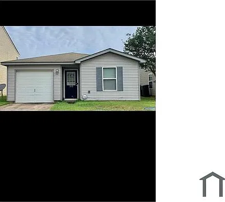 165 Cloverbrook Dr — Photo 3