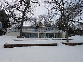 1st image of 1094 W Lake Dr
