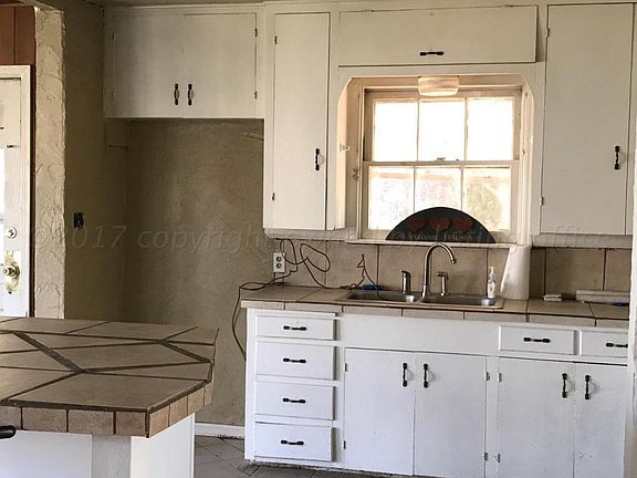 4th image of 1105 N Starkweather St