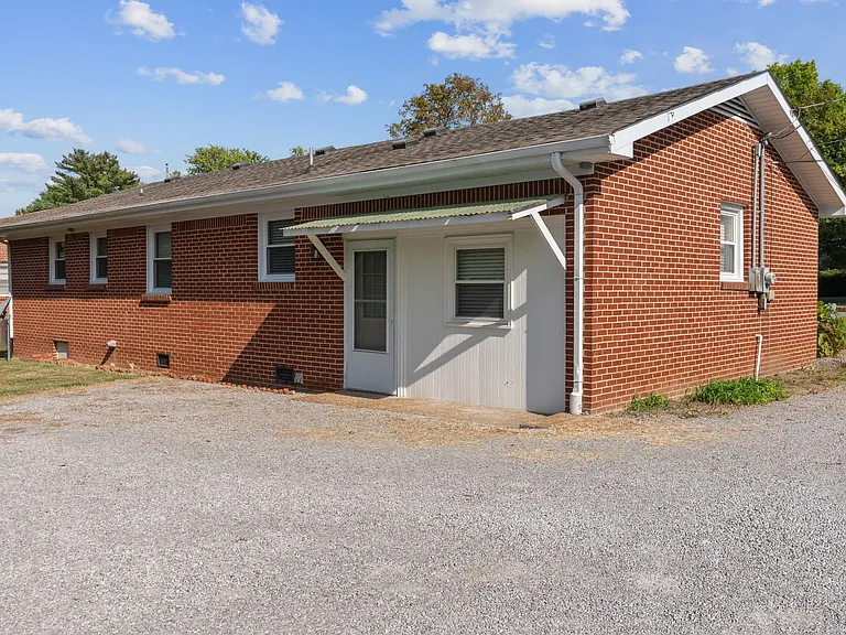 209 Oak Dr — Photo 20