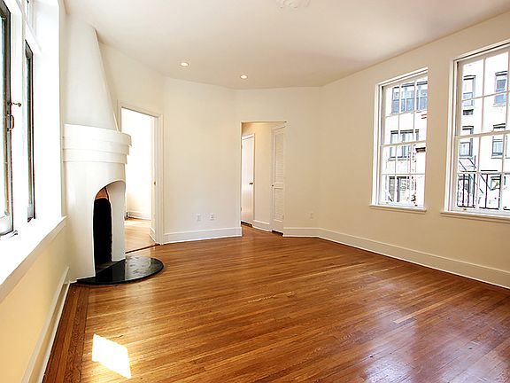 4th image of 92 Grove St APT 38