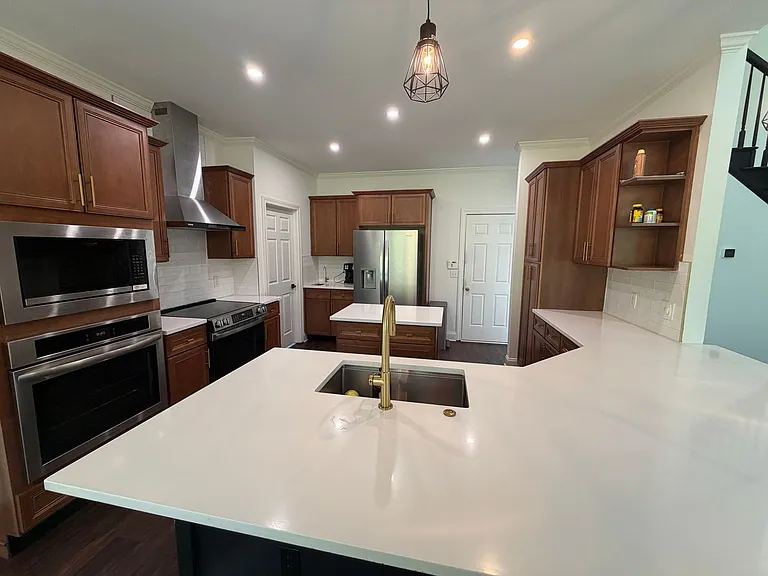 768 Laurel West Ln — Photo 6