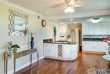 5th image of 5704 Sunmist Dr