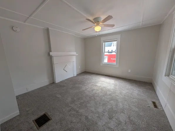 7-9 Myrtle St, 79 Myrtle St #7, Concord, NH 03301
