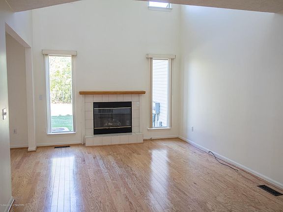 4th image of 2330 Taos Trl