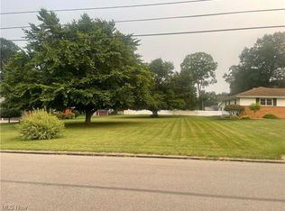 Country Ln, Youngstown, OH