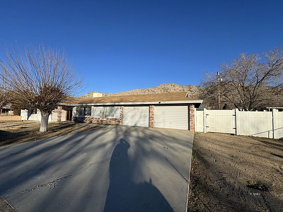 2nd image of 2840 Pinon St