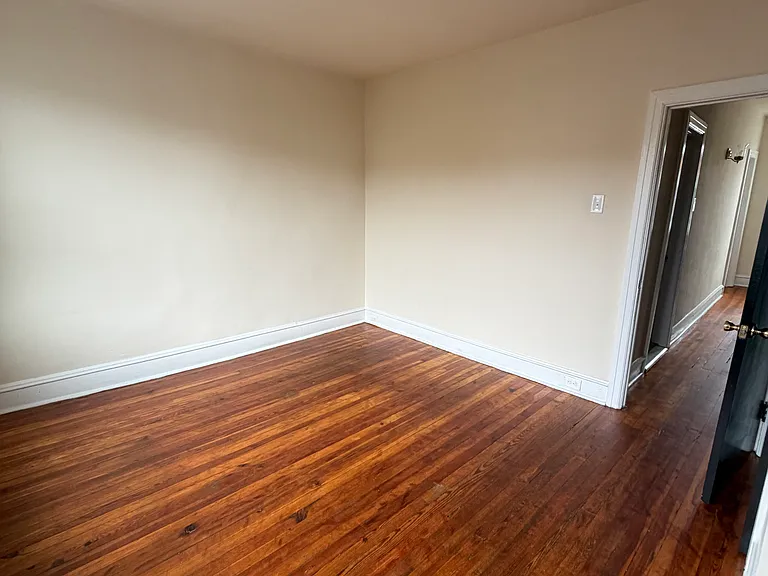 2209 S Beechwood St — Photo 18