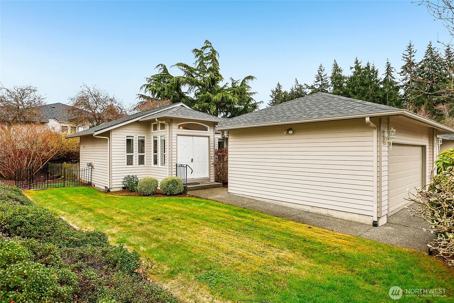 2601 SW Talon Loop photo 1