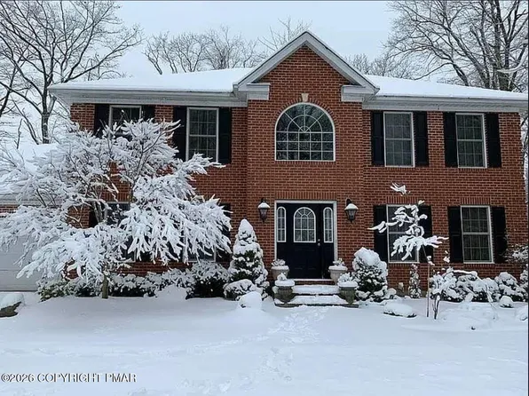 1114 Lehigh Cir, Tobyhanna, PA 18466