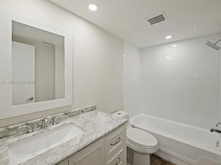 8107 SW 72nd Ave #410E — Photo 18