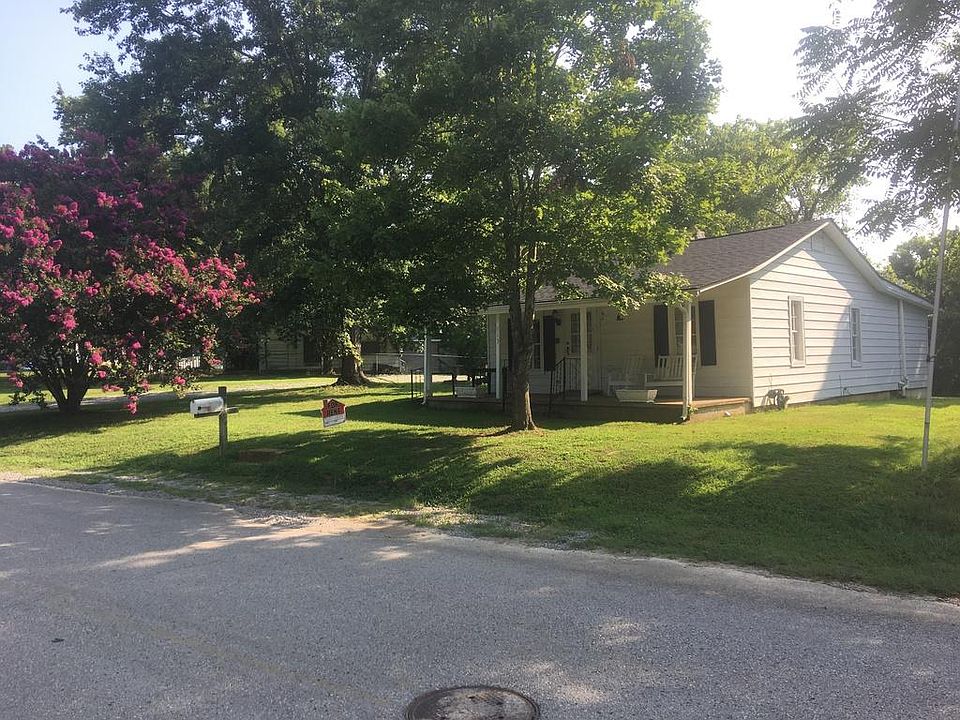1st image of 113 Brinkley St